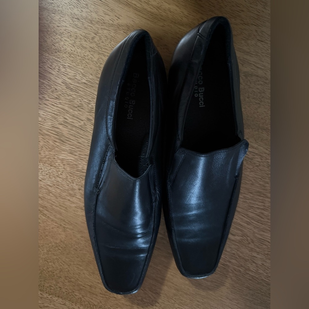 Bacco Bucci Classic Black Leather Loafers, Men’s size 11